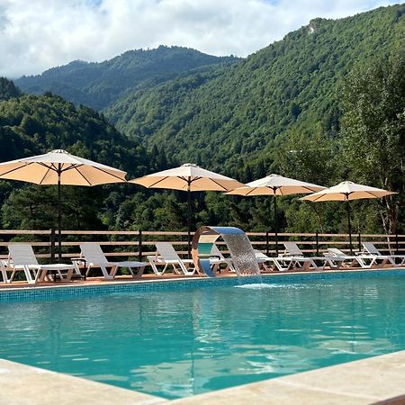 Hotel Chateau Iveri Varjanisi ภายนอก รูปภาพ