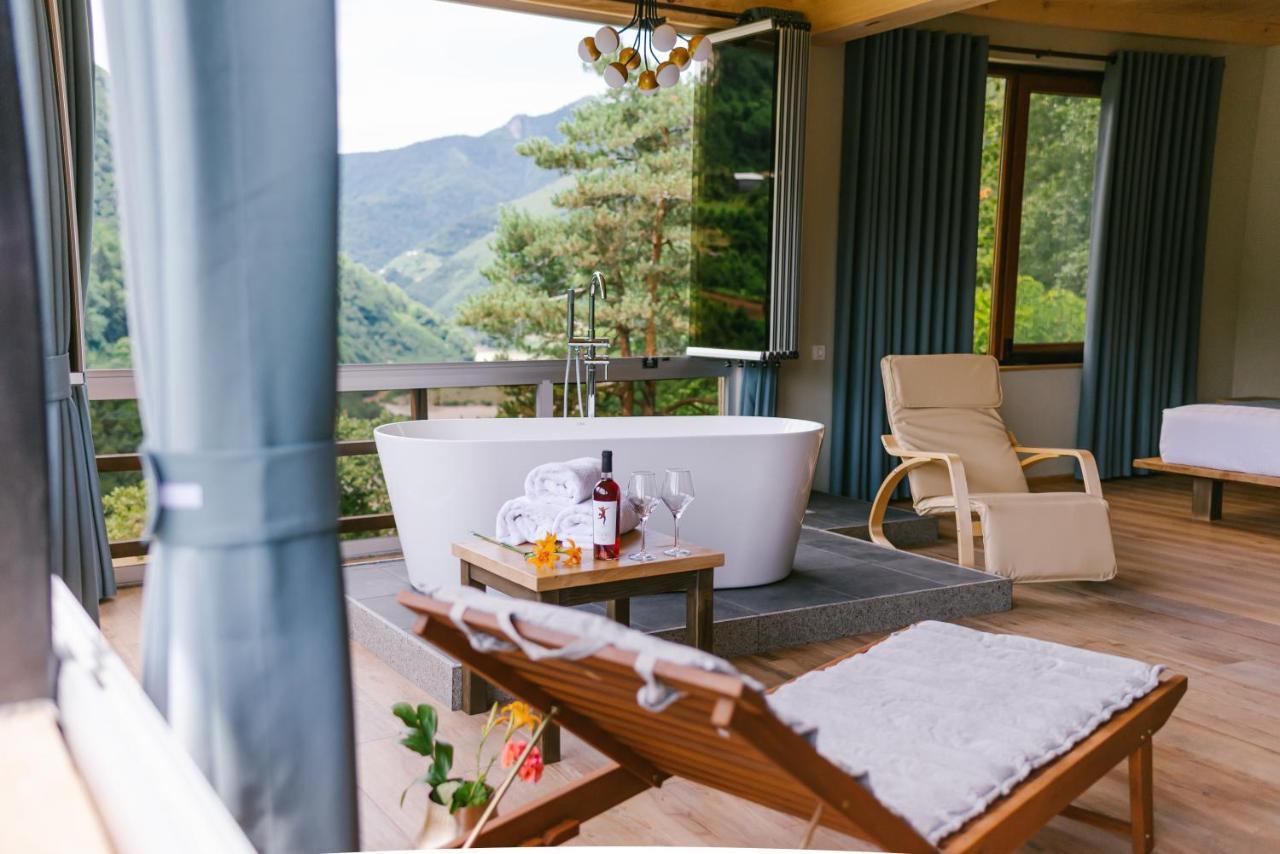 Hotel Chateau Iveri Varjanisi ภายนอก รูปภาพ